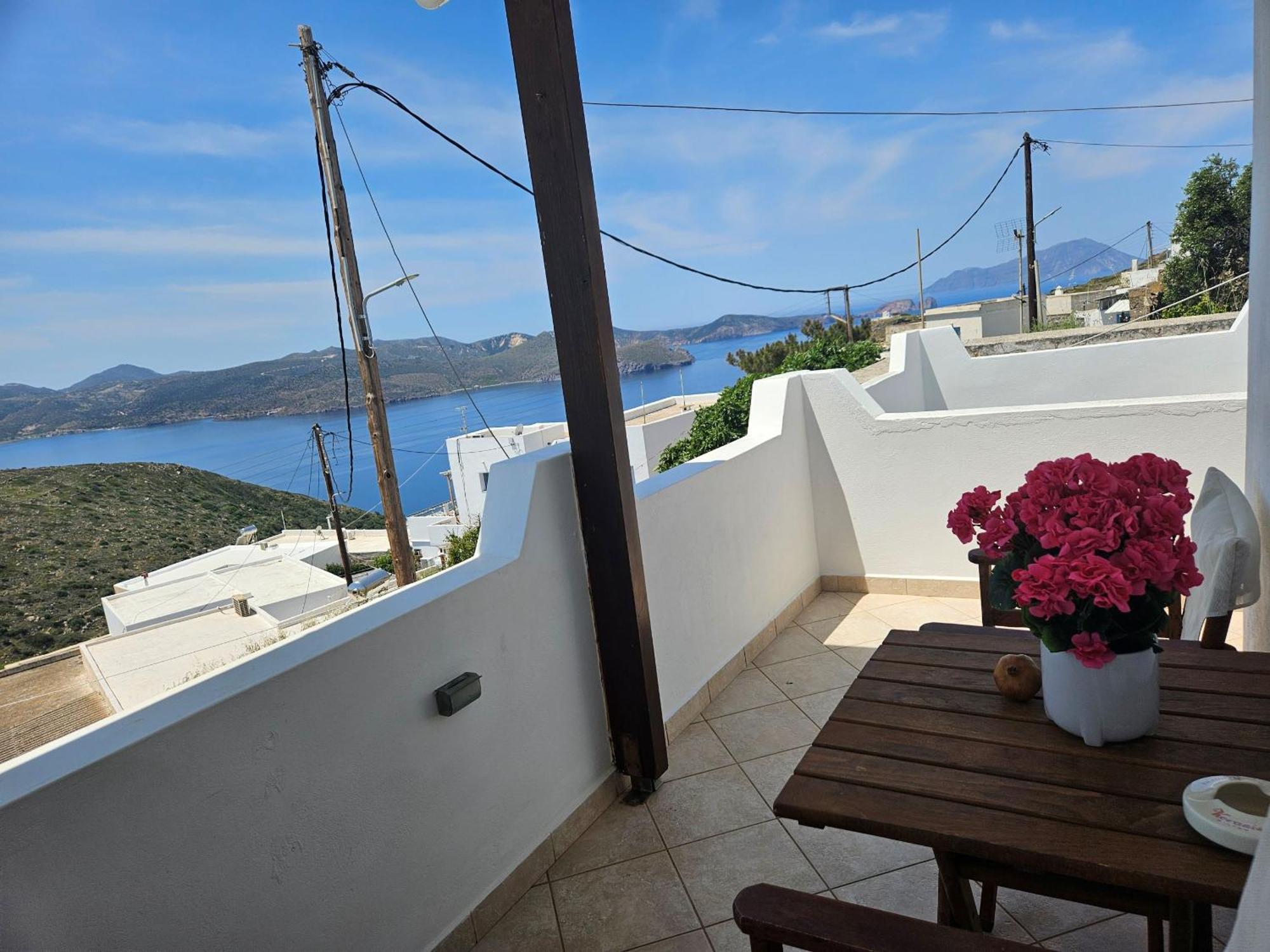 Trypiti Sea View Apartment Екстериор снимка