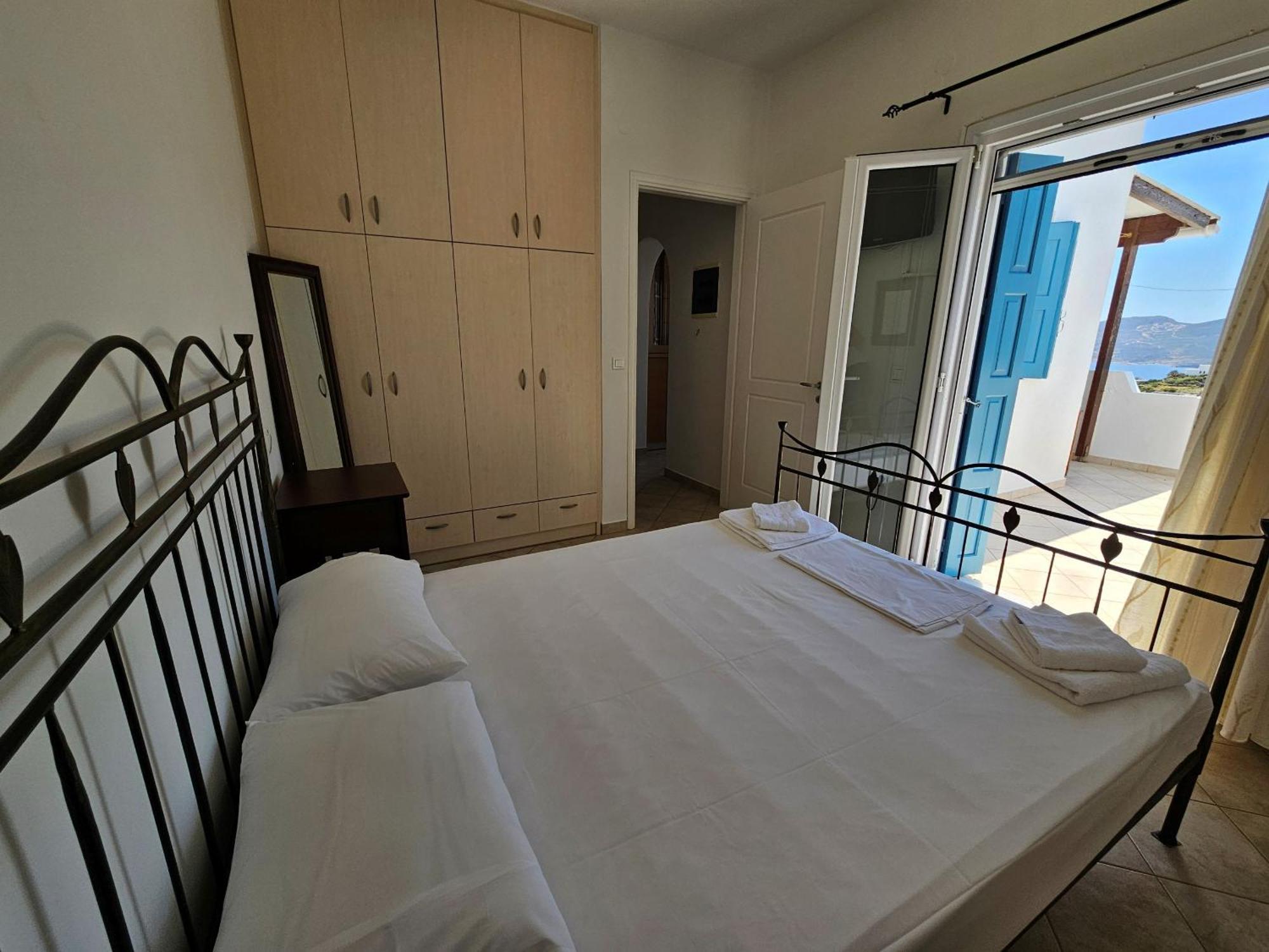 Trypiti Sea View Apartment Екстериор снимка